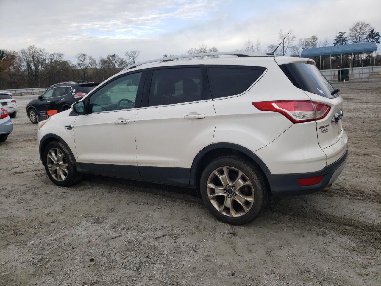 Photo 1 VIN: 1FMCU0J96EUA40111 - FORD ESCAPE 