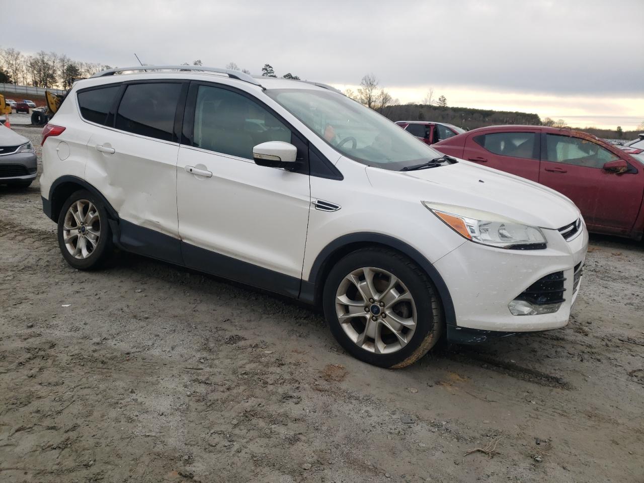 Photo 3 VIN: 1FMCU0J96EUA40111 - FORD ESCAPE 