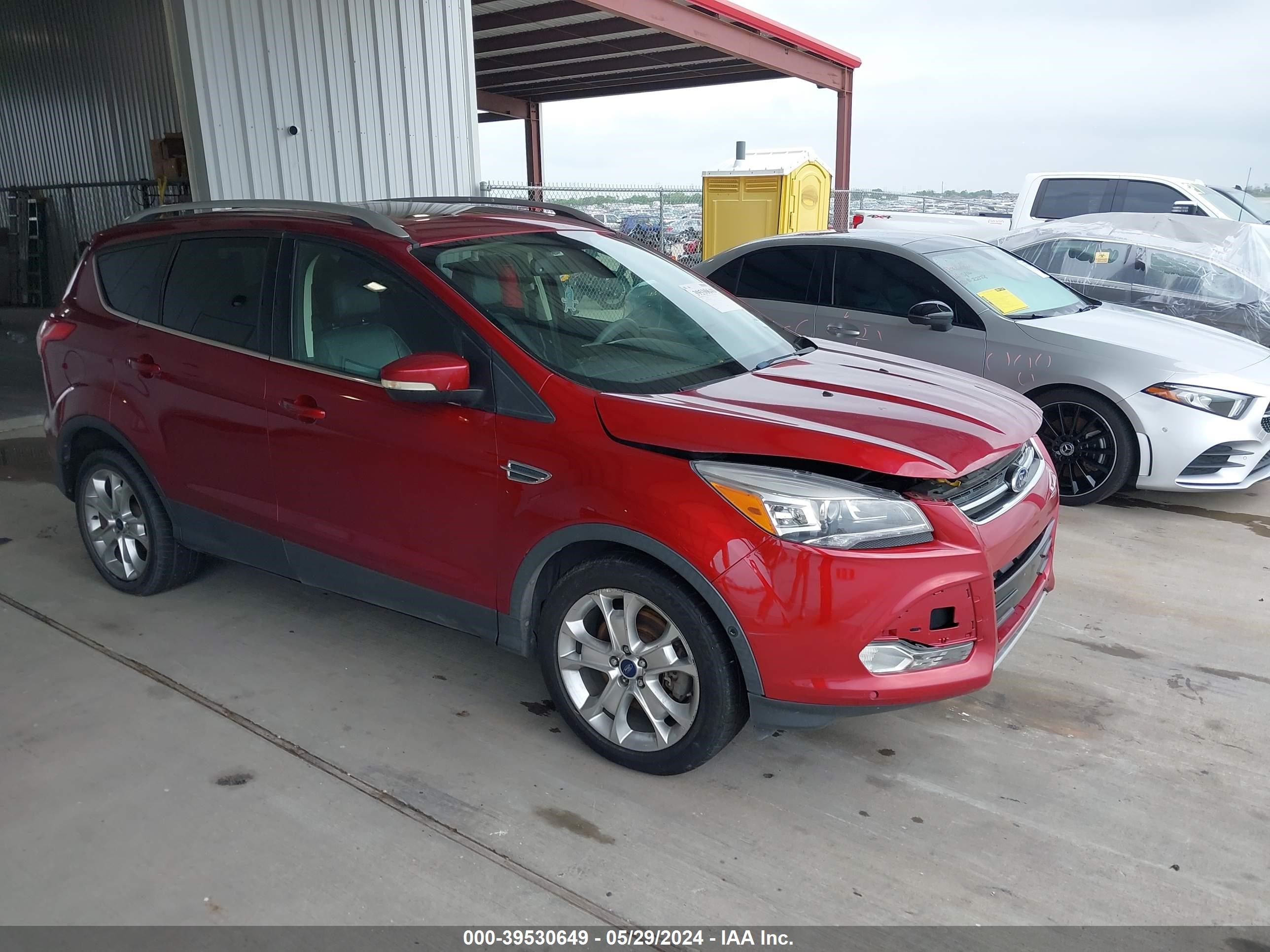 Photo 0 VIN: 1FMCU0J96FUC04104 - FORD ESCAPE 