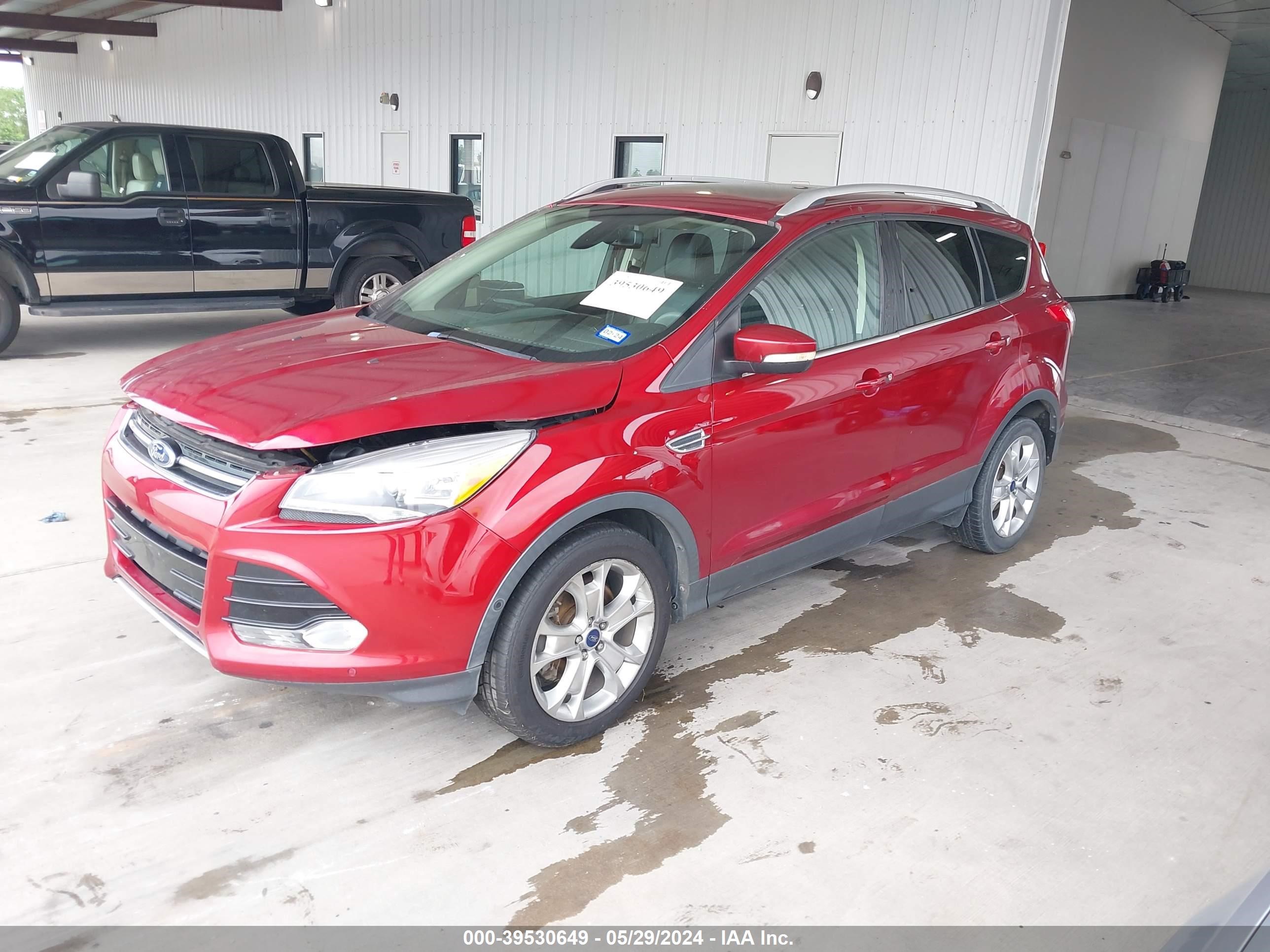 Photo 1 VIN: 1FMCU0J96FUC04104 - FORD ESCAPE 