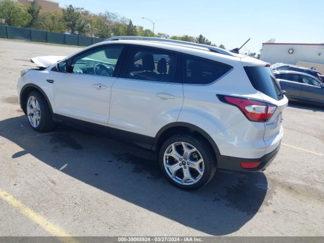 Photo 2 VIN: 1FMCU0J96JUB26139 - FORD ESCAPE 