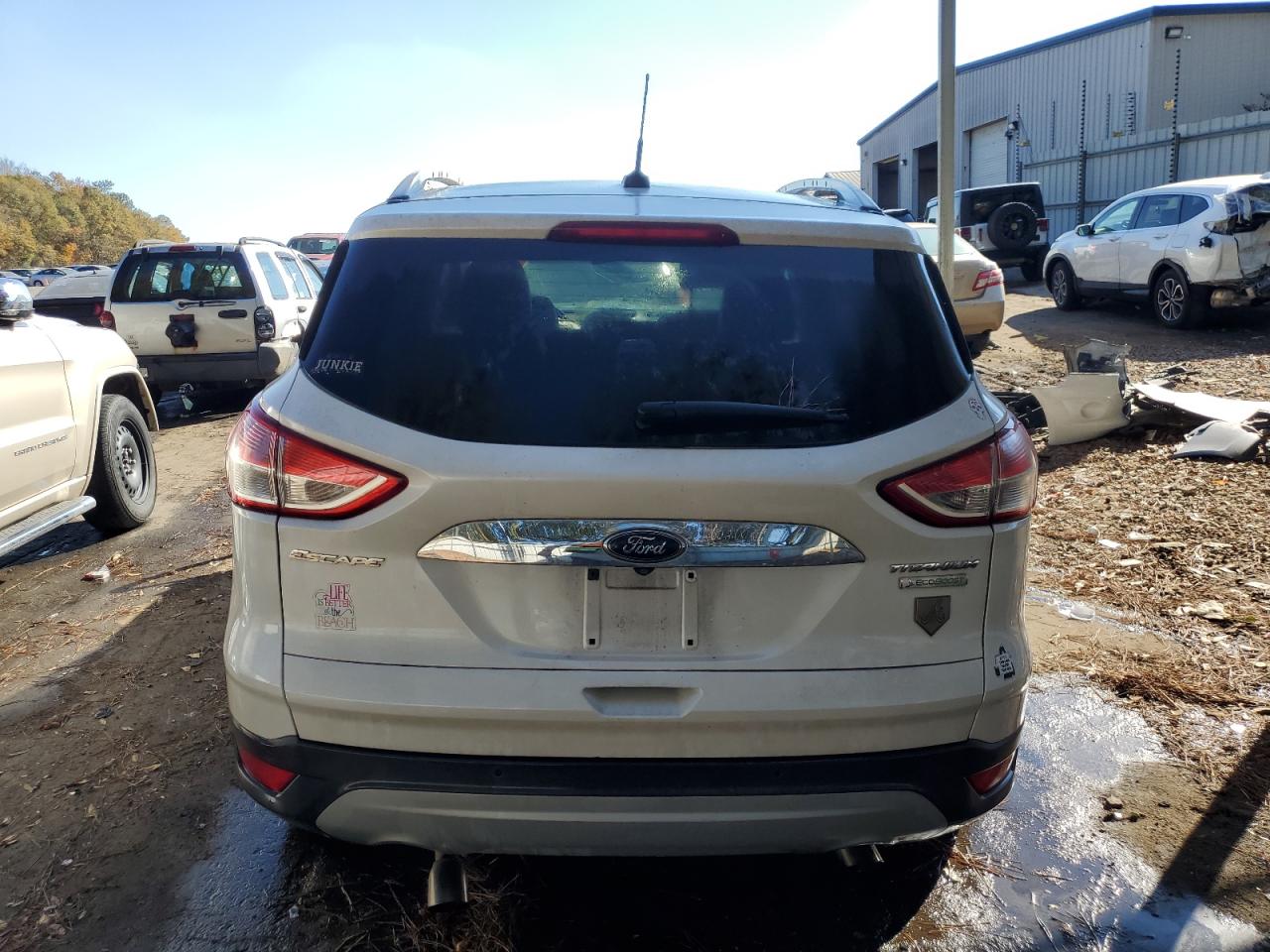 Photo 5 VIN: 1FMCU0J97GUA15074 - FORD ESCAPE 