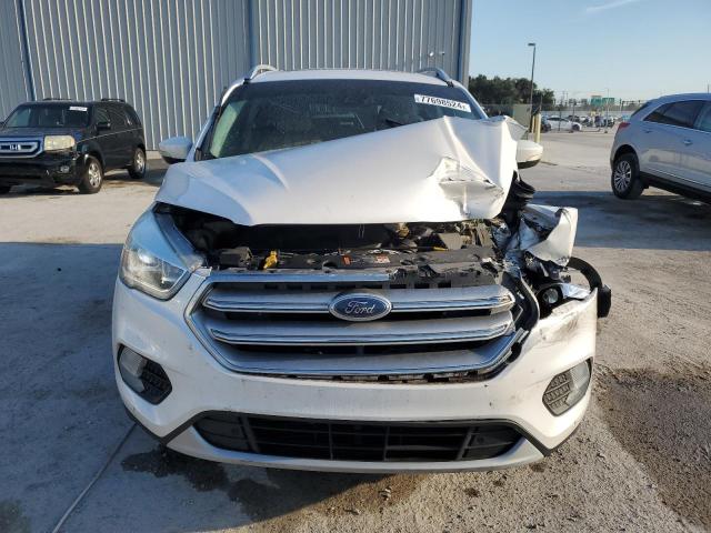 Photo 4 VIN: 1FMCU0J97HUA09843 - FORD ESCAPE TIT 