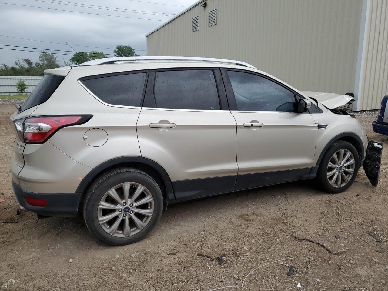 Photo 2 VIN: 1FMCU0J97HUB79300 - FORD ESCAPE 