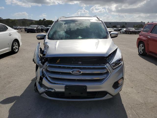 Photo 4 VIN: 1FMCU0J97HUC93071 - FORD ESCAPE TIT 