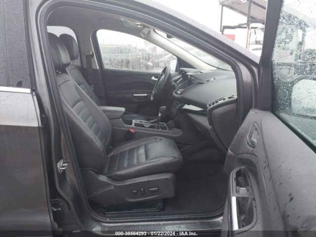 Photo 4 VIN: 1FMCU0J97HUE43423 - FORD ESCAPE 