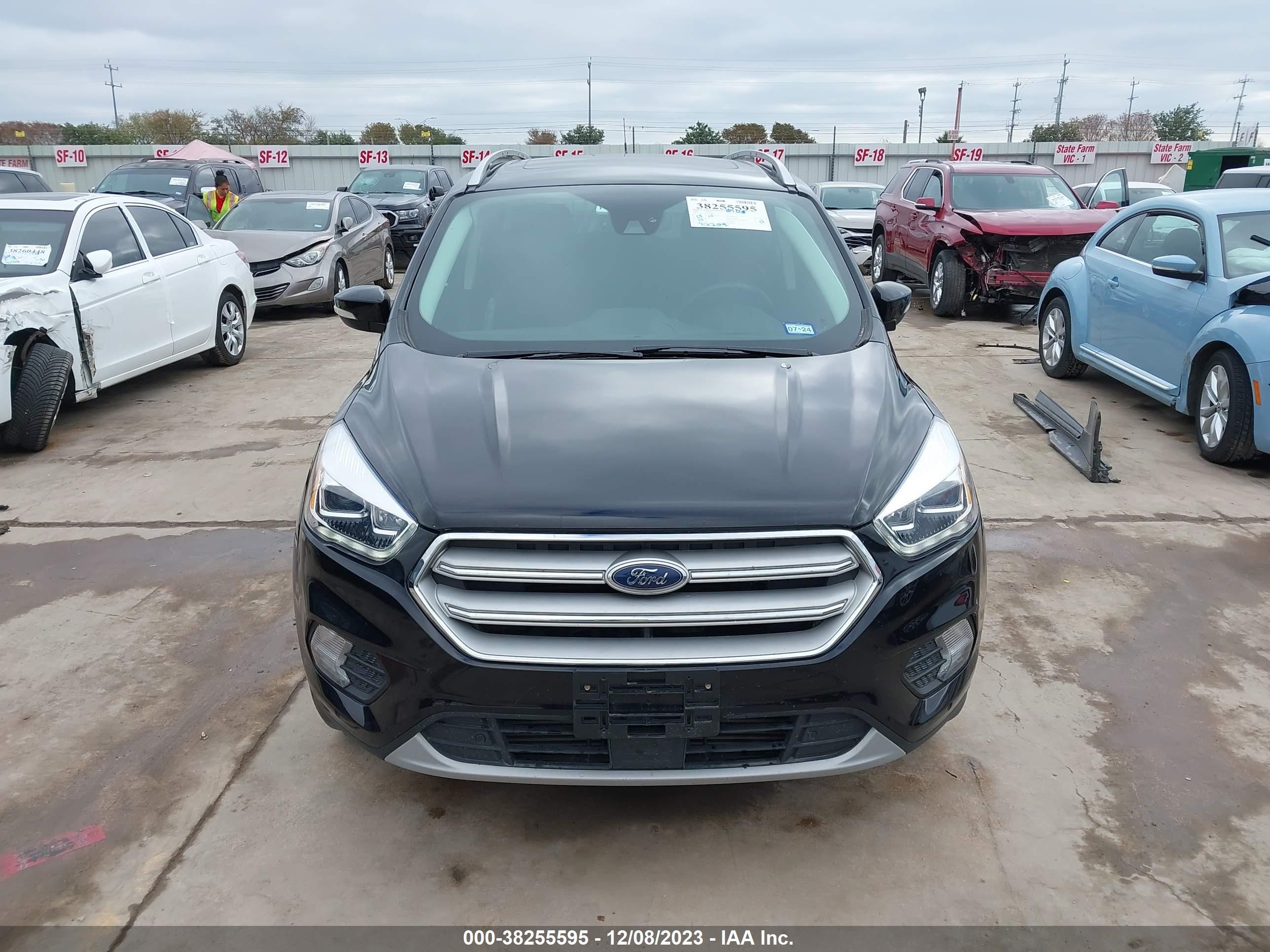 Photo 11 VIN: 1FMCU0J97KUA18226 - FORD ESCAPE 