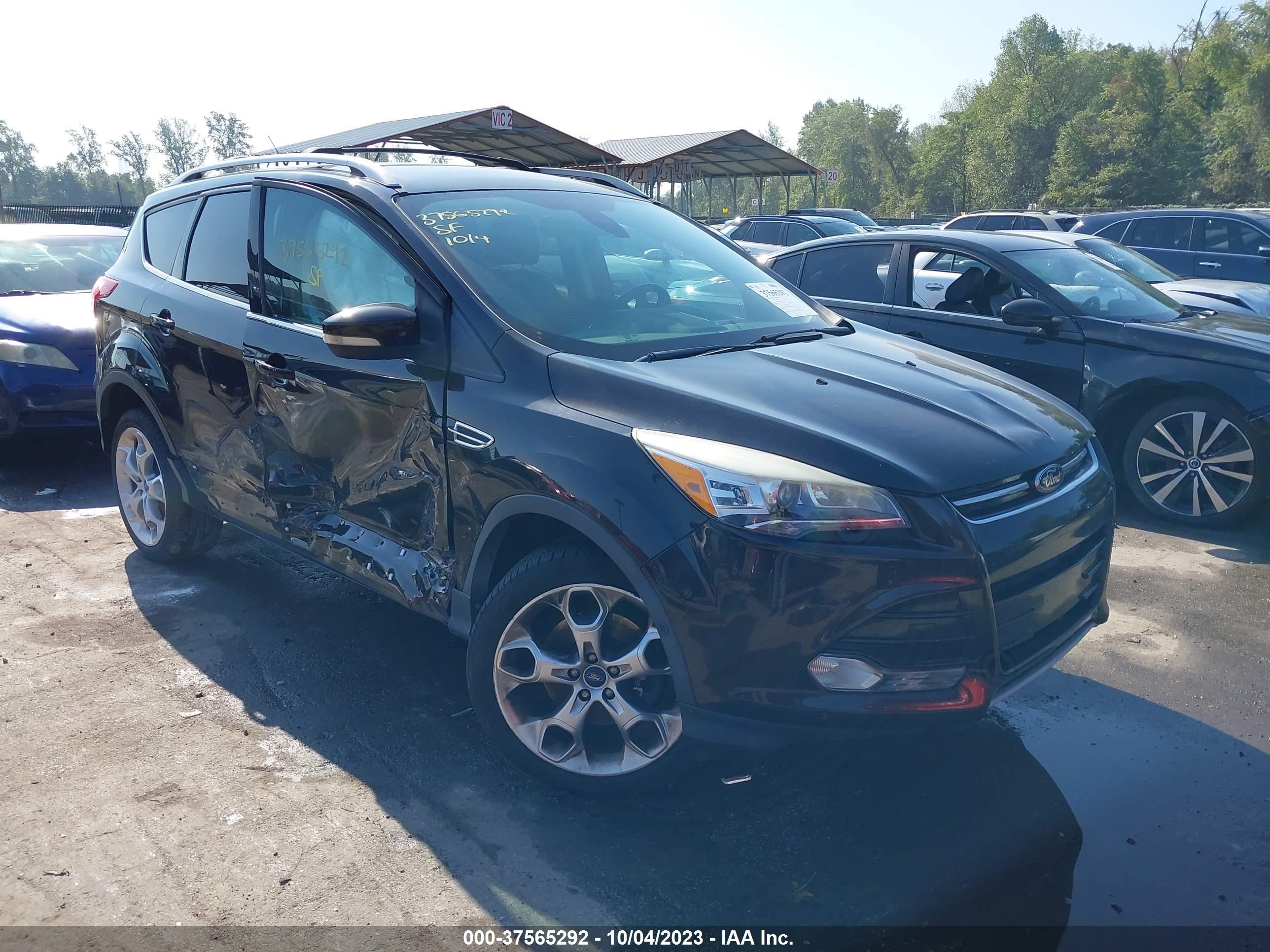 Photo 0 VIN: 1FMCU0J98DUC67671 - FORD ESCAPE 