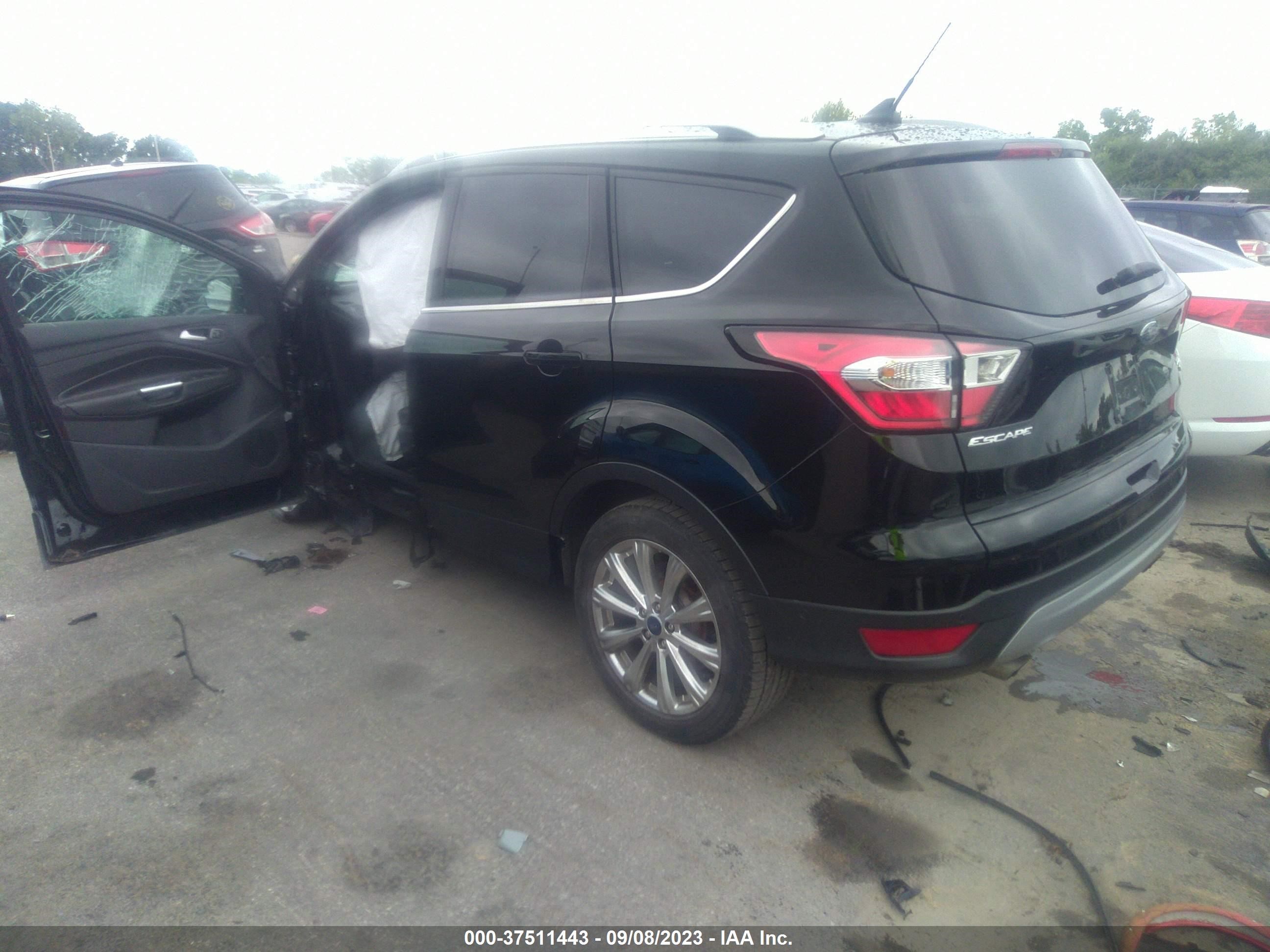 Photo 2 VIN: 1FMCU0J98JUB69302 - FORD ESCAPE 