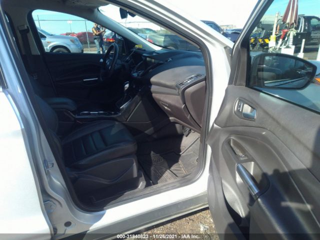 Photo 4 VIN: 1FMCU0J99EUB61232 - FORD ESCAPE 