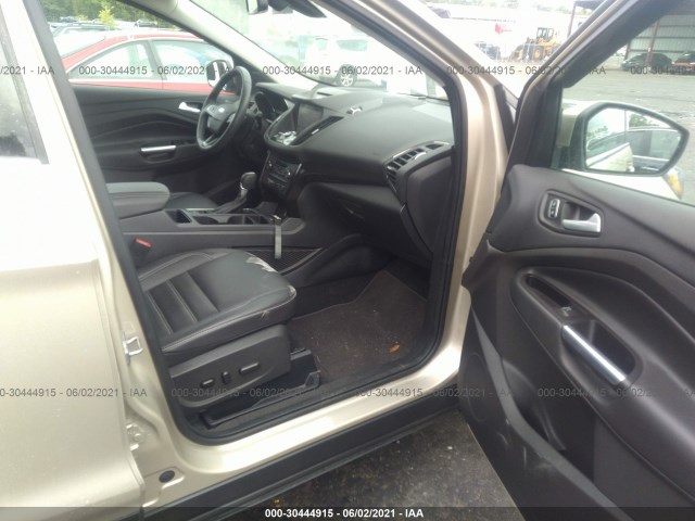 Photo 4 VIN: 1FMCU0J99HUA36378 - FORD ESCAPE 