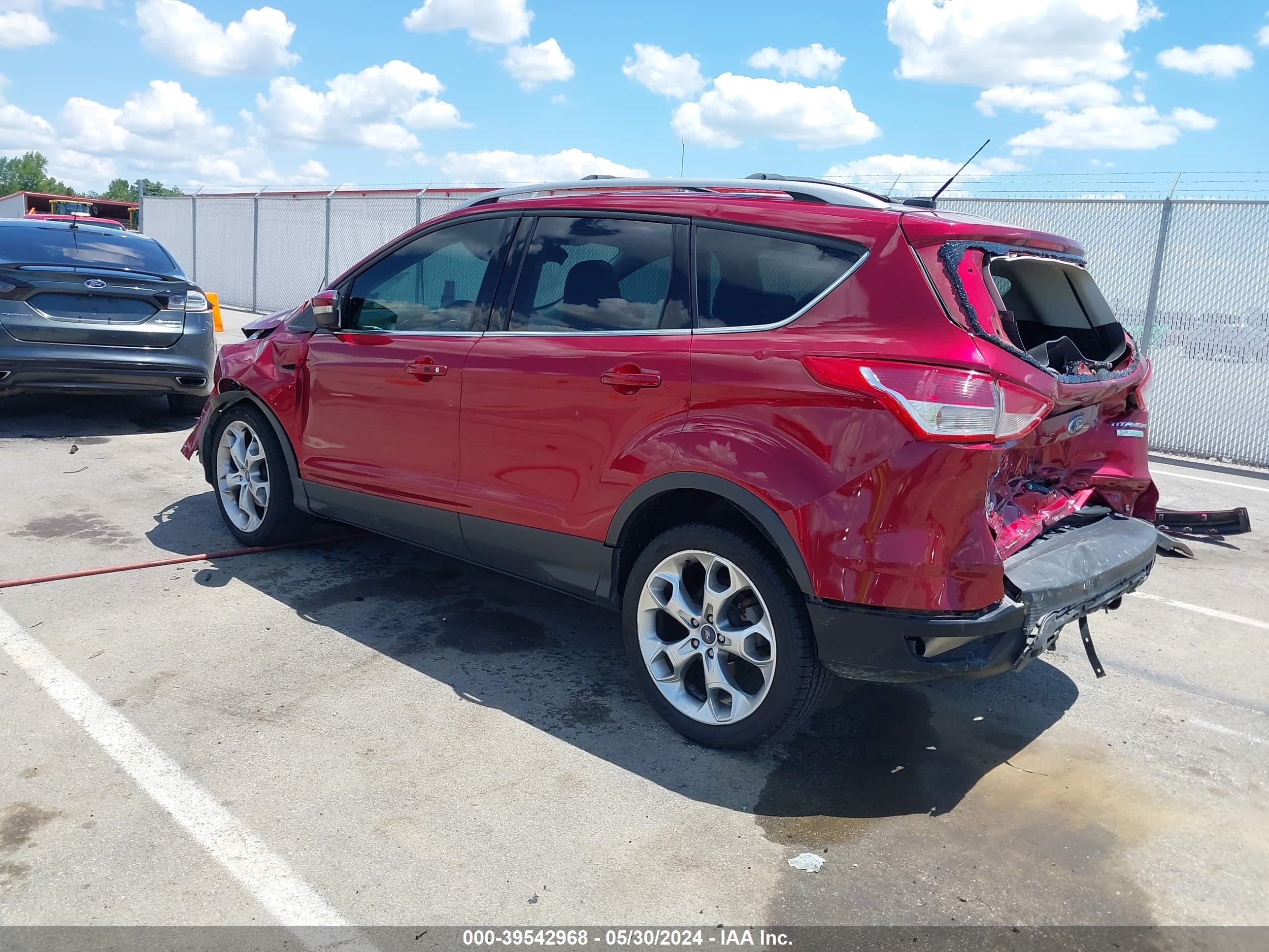 Photo 2 VIN: 1FMCU0J9XDUB62288 - FORD ESCAPE 