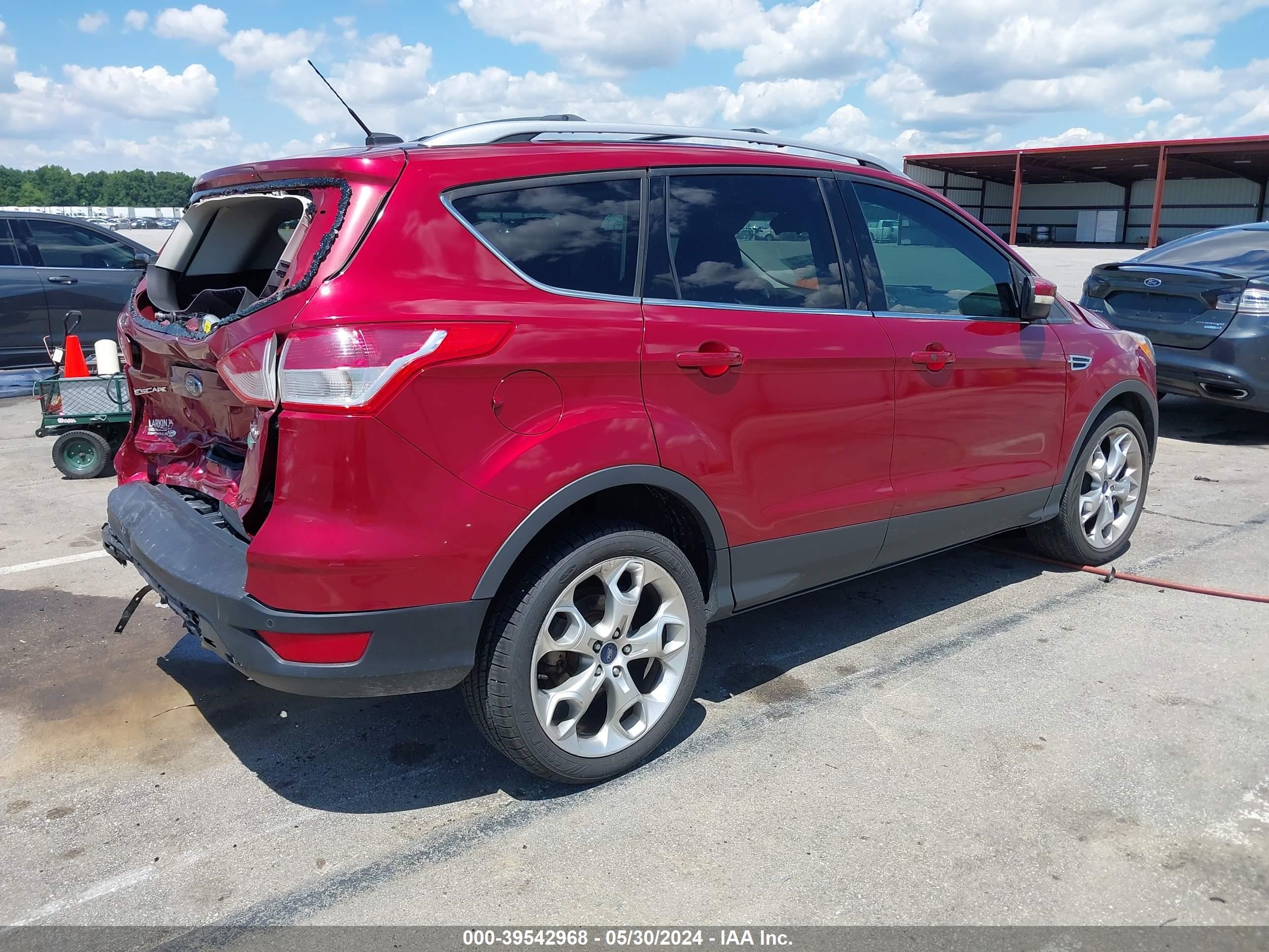 Photo 3 VIN: 1FMCU0J9XDUB62288 - FORD ESCAPE 