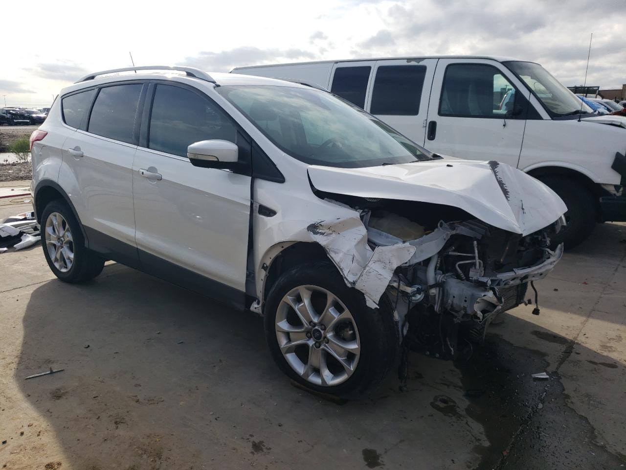 Photo 3 VIN: 1FMCU0J9XFUB93141 - FORD ESCAPE 