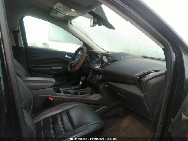 Photo 4 VIN: 1FMCU0J9XHUC35066 - FORD ESCAPE 