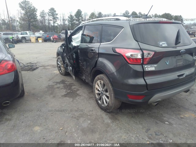 Photo 2 VIN: 1FMCU0J9XJUA02374 - FORD ESCAPE 