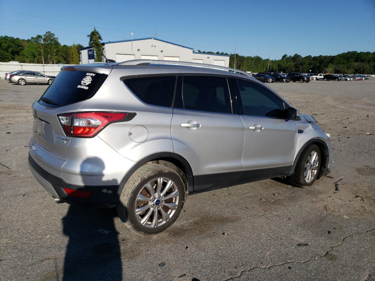 Photo 2 VIN: 1FMCU0JD5HUA57961 - FORD ESCAPE 