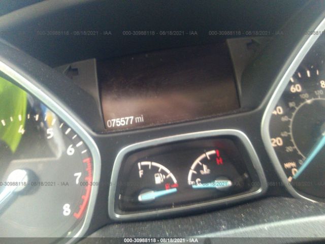 Photo 6 VIN: 1FMCU0JD7HUE38226 - FORD ESCAPE 