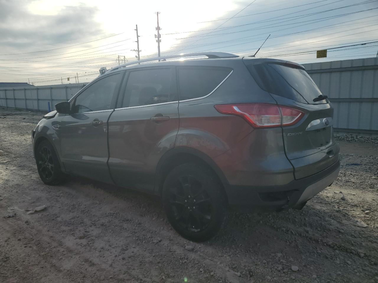 Photo 1 VIN: 1FMCU0JX2EUD06612 - FORD ESCAPE 