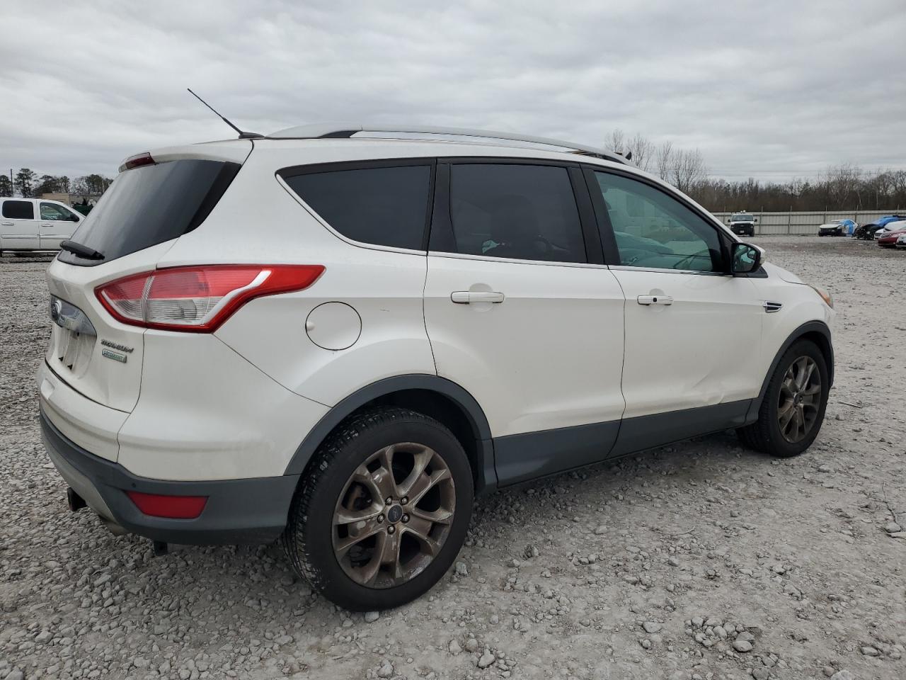 Photo 2 VIN: 1FMCU0JX3EUA10577 - FORD ESCAPE 