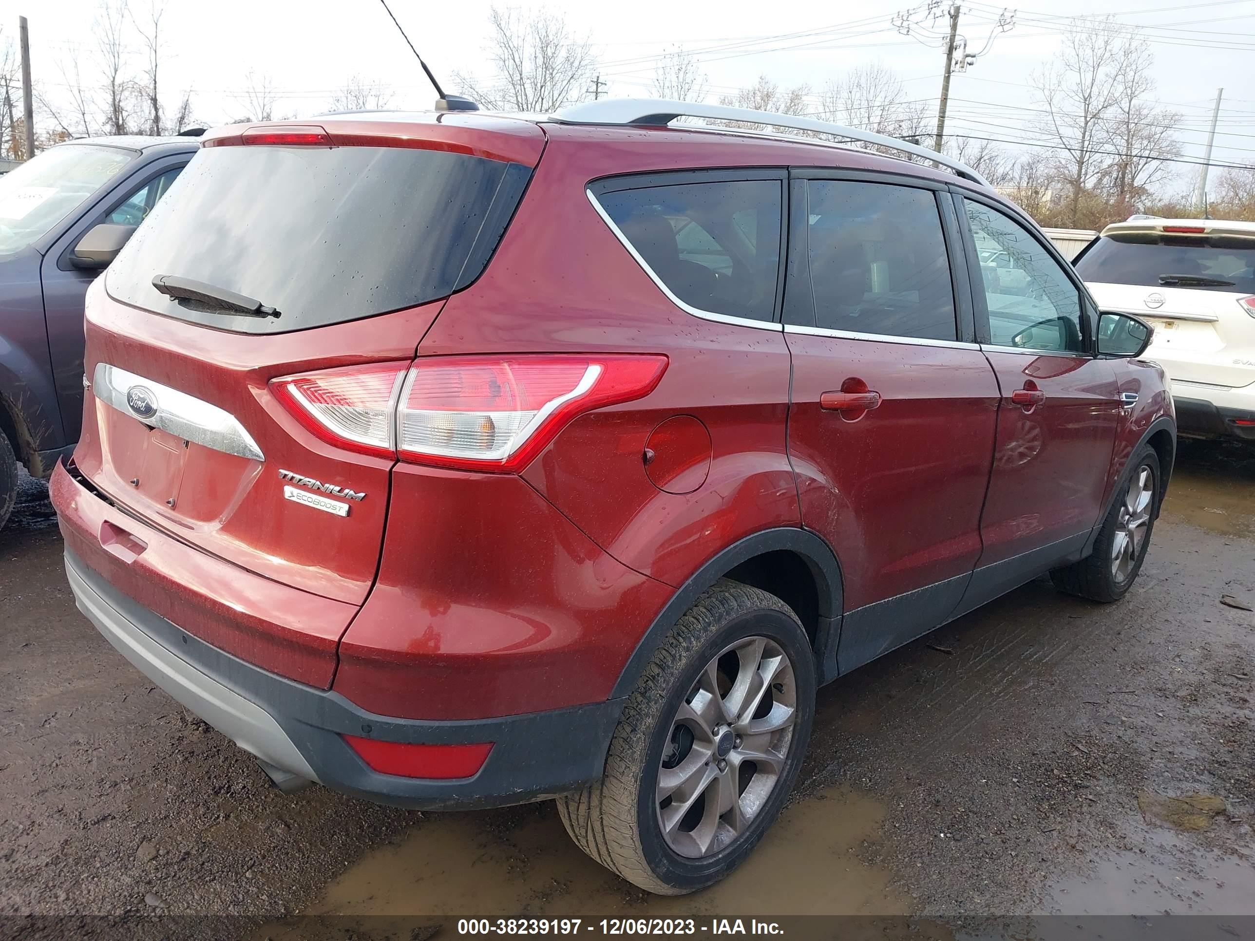 Photo 3 VIN: 1FMCU0JX4FUB11368 - FORD ESCAPE 