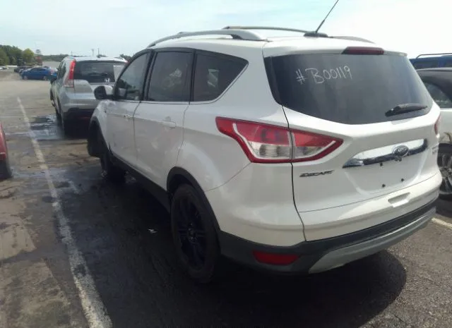 Photo 2 VIN: 1FMCU0JX5FUB00119 - FORD ESCAPE 