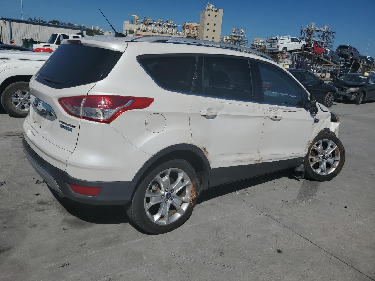 Photo 2 VIN: 1FMCU0JX7GUB58220 - FORD ESCAPE 