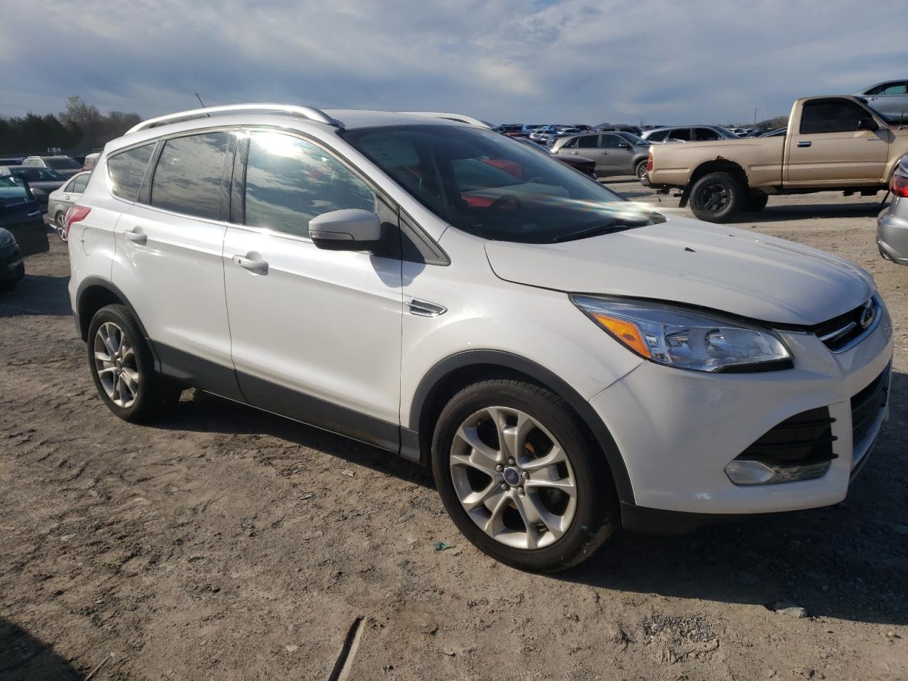 Photo 3 VIN: 1FMCU0JX8EUA43025 - FORD ESCAPE 