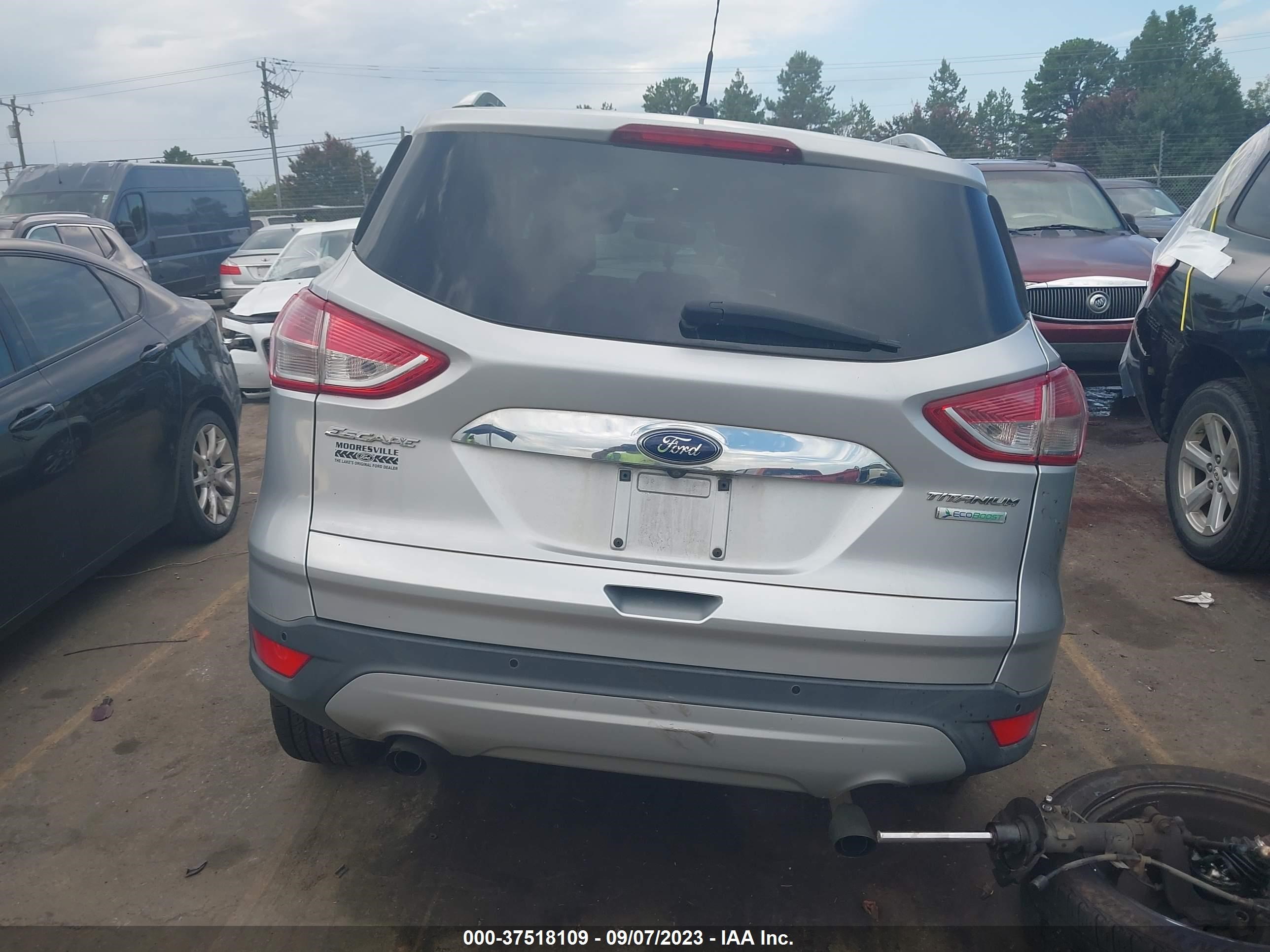 Photo 16 VIN: 1FMCU0JX9EUB92639 - FORD ESCAPE 