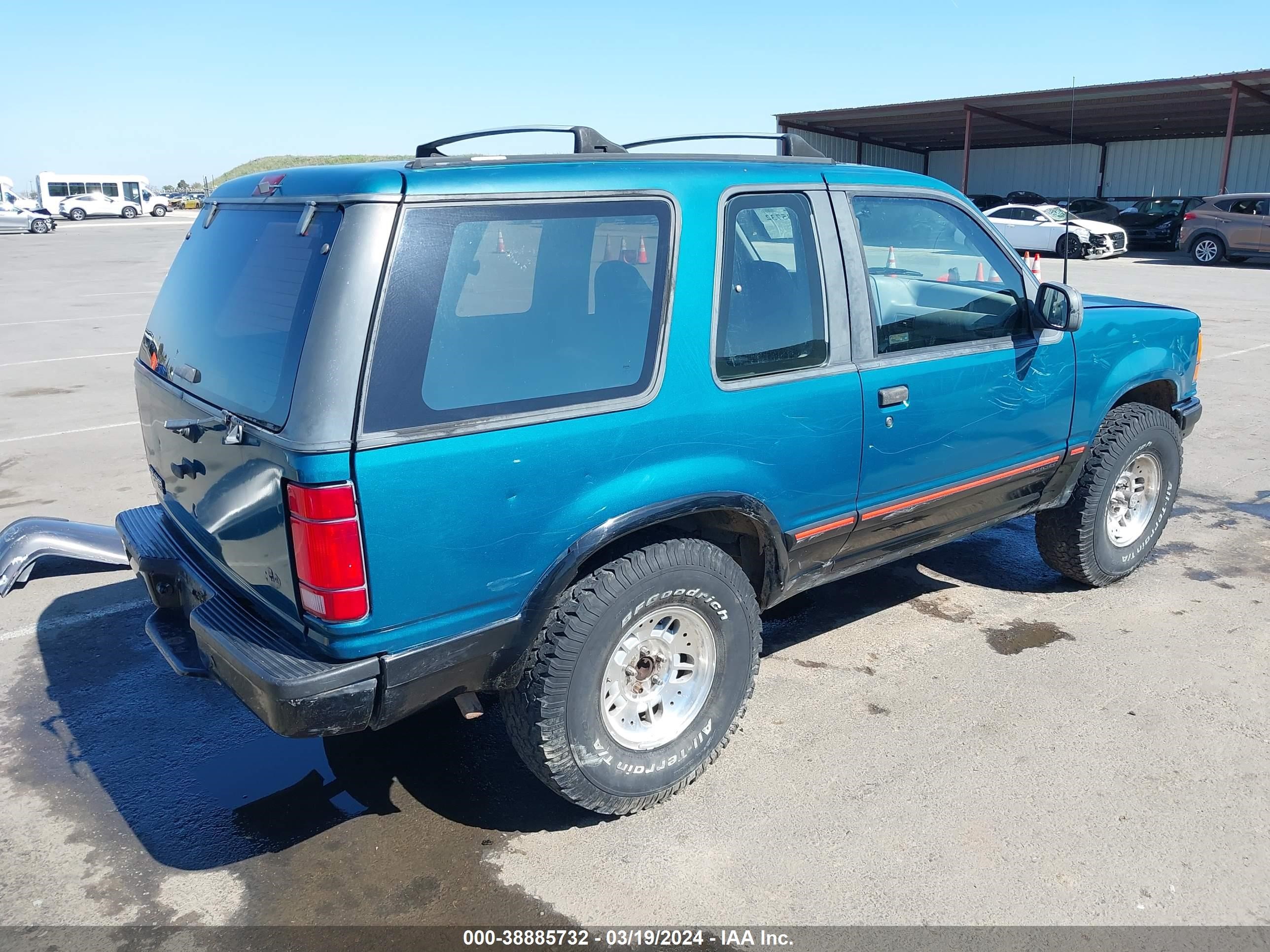 Photo 3 VIN: 1FMCU24X4PUB39776 - FORD EXPLORER 