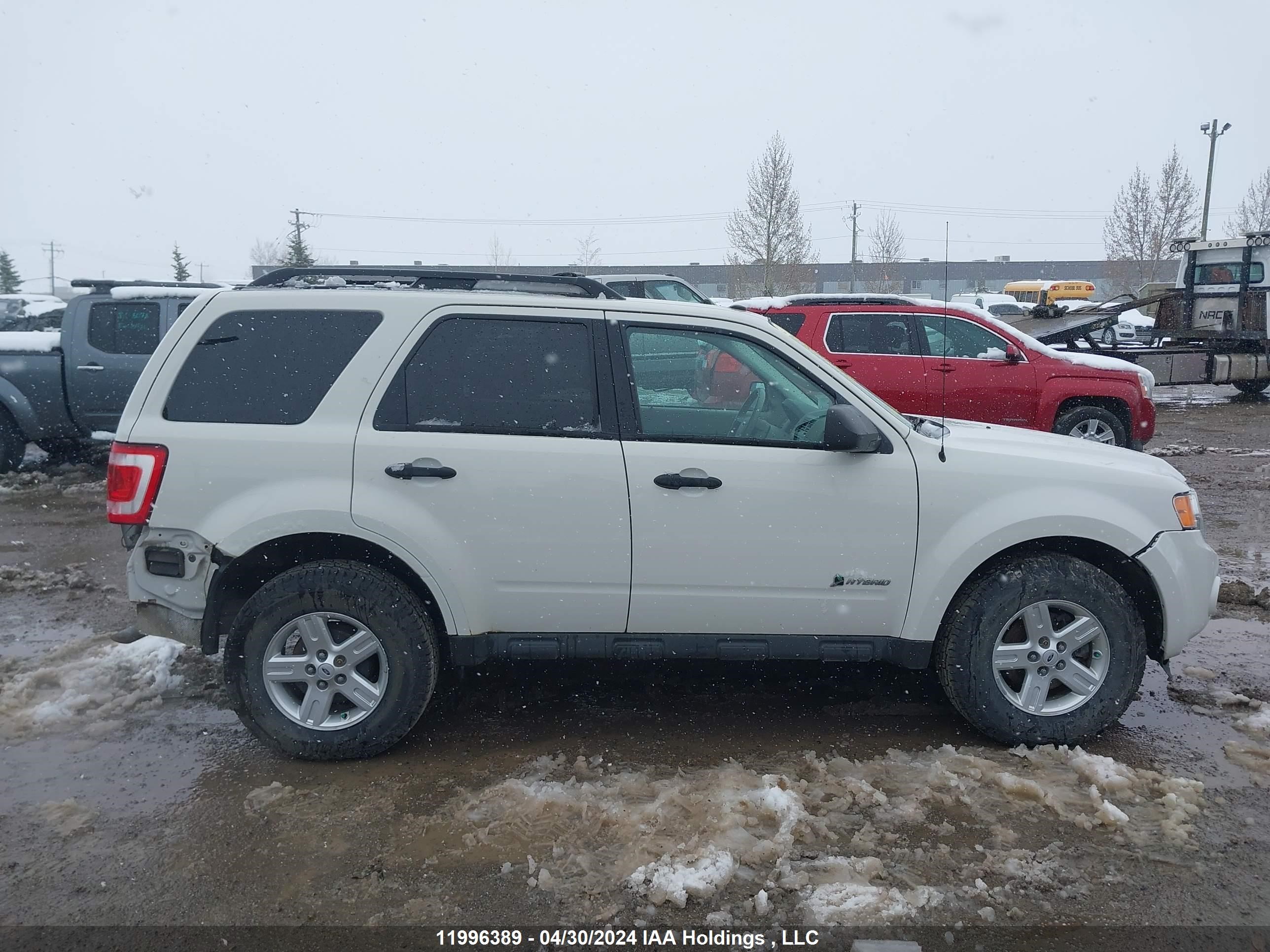 Photo 13 VIN: 1FMCU49329KC55736 - FORD ESCAPE 