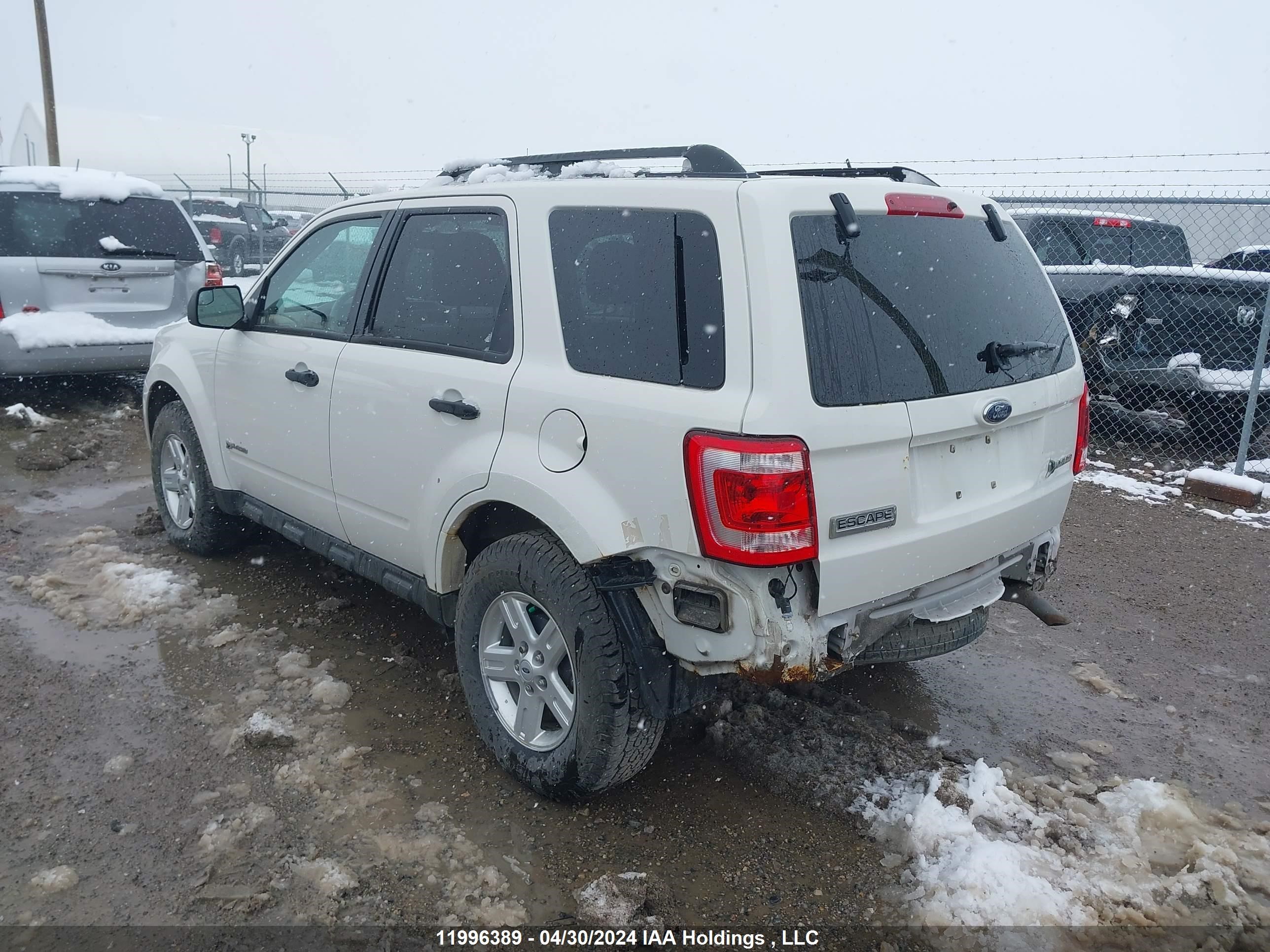 Photo 2 VIN: 1FMCU49329KC55736 - FORD ESCAPE 