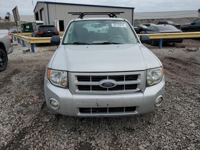 Photo 4 VIN: 1FMCU49349KB88752 - FORD ESCAPE 