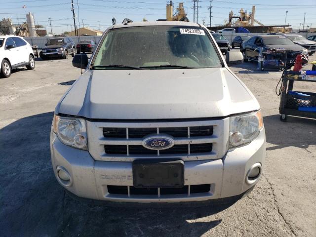 Photo 4 VIN: 1FMCU49389KA16062 - FORD ESCAPE 