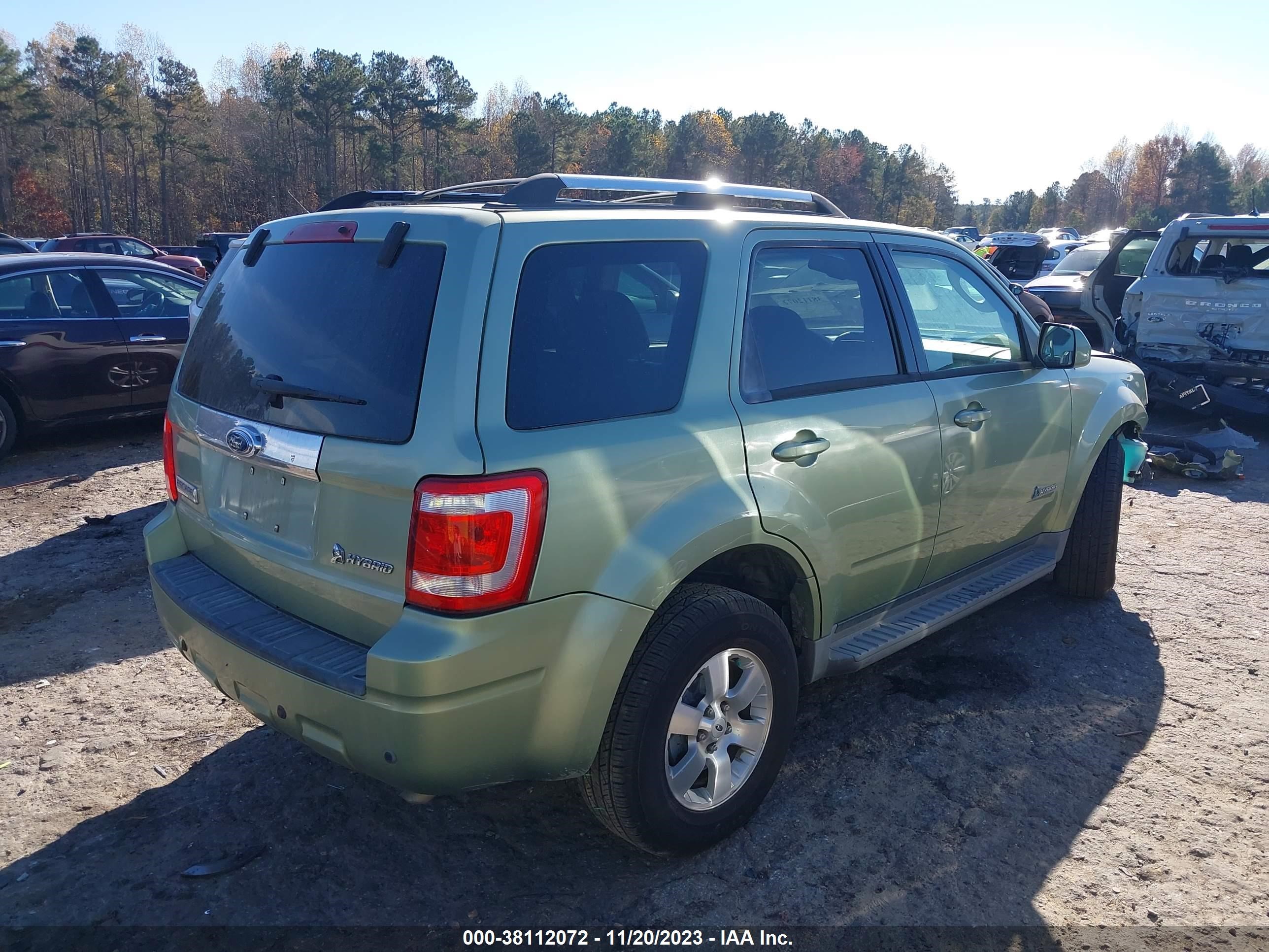 Photo 3 VIN: 1FMCU49389KC31912 - FORD ESCAPE 