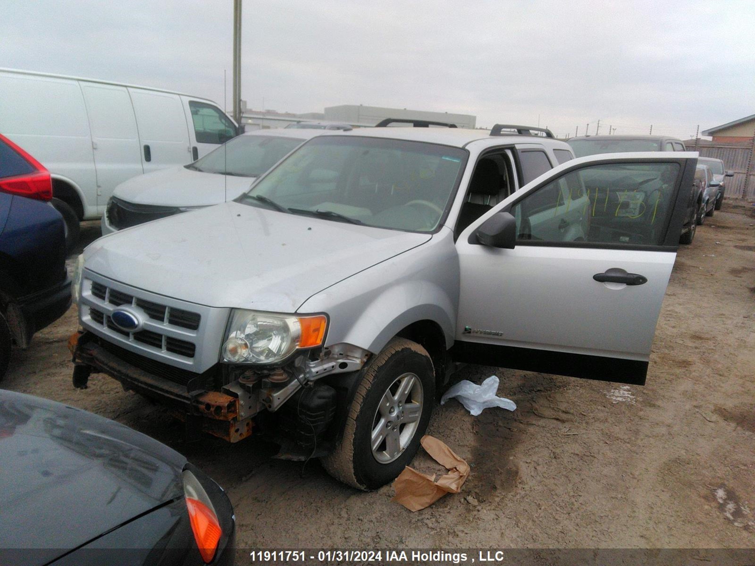 Photo 1 VIN: 1FMCU49389KD09010 - FORD ESCAPE 