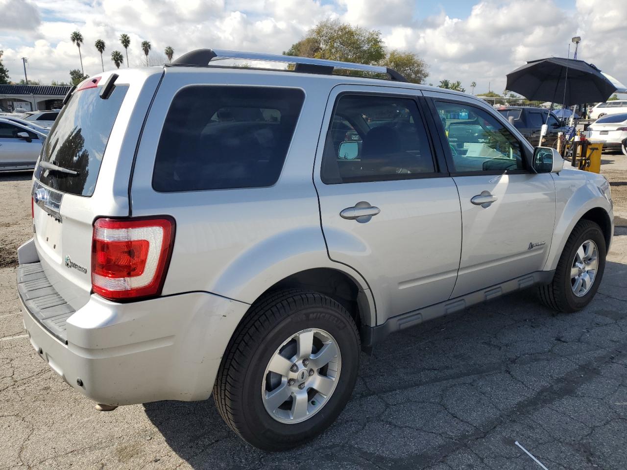 Photo 2 VIN: 1FMCU493X9KA86744 - FORD ESCAPE 