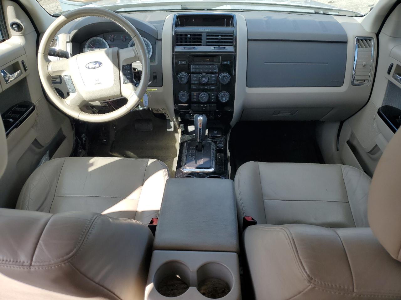 Photo 7 VIN: 1FMCU493X9KA86744 - FORD ESCAPE 