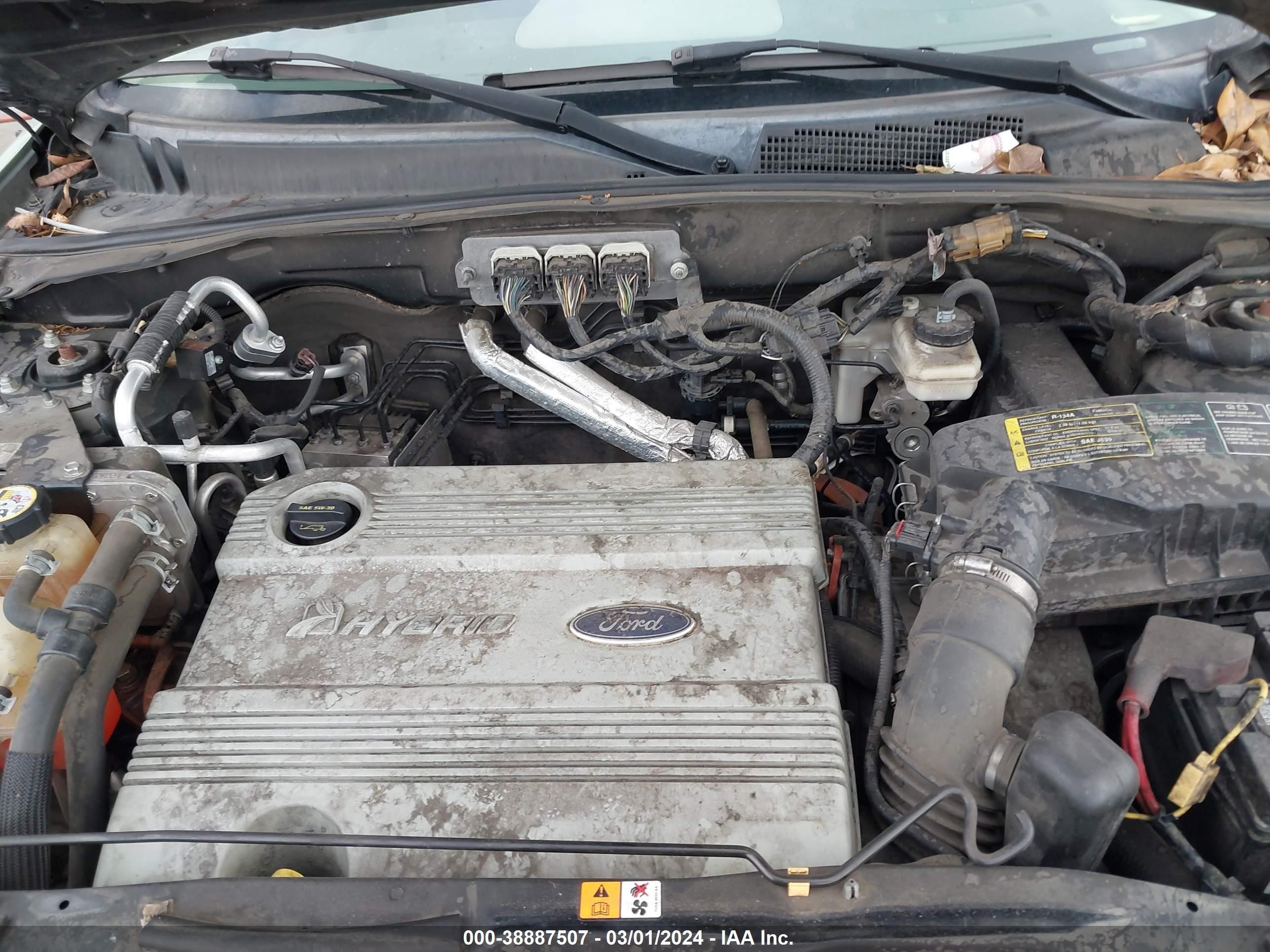 Photo 9 VIN: 1FMCU49H38KC06992 - FORD ESCAPE 