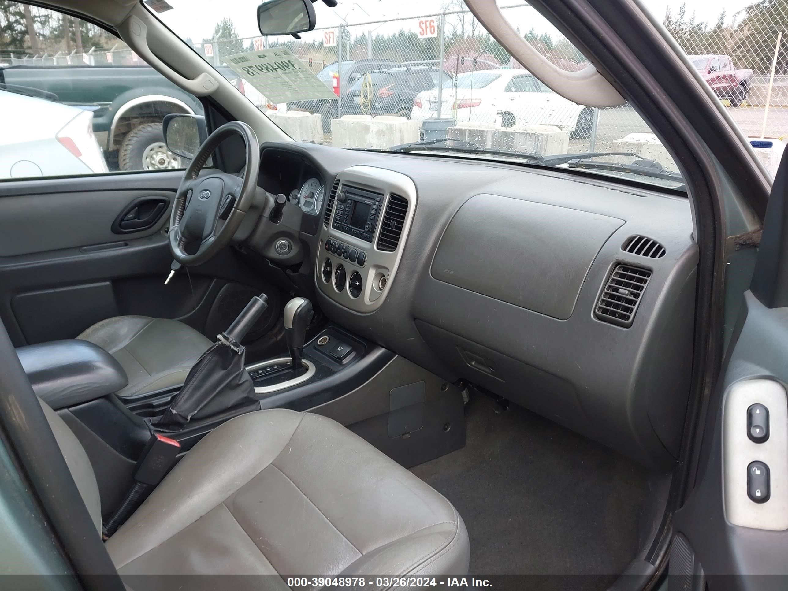 Photo 4 VIN: 1FMCU49H77KA75760 - FORD ESCAPE 