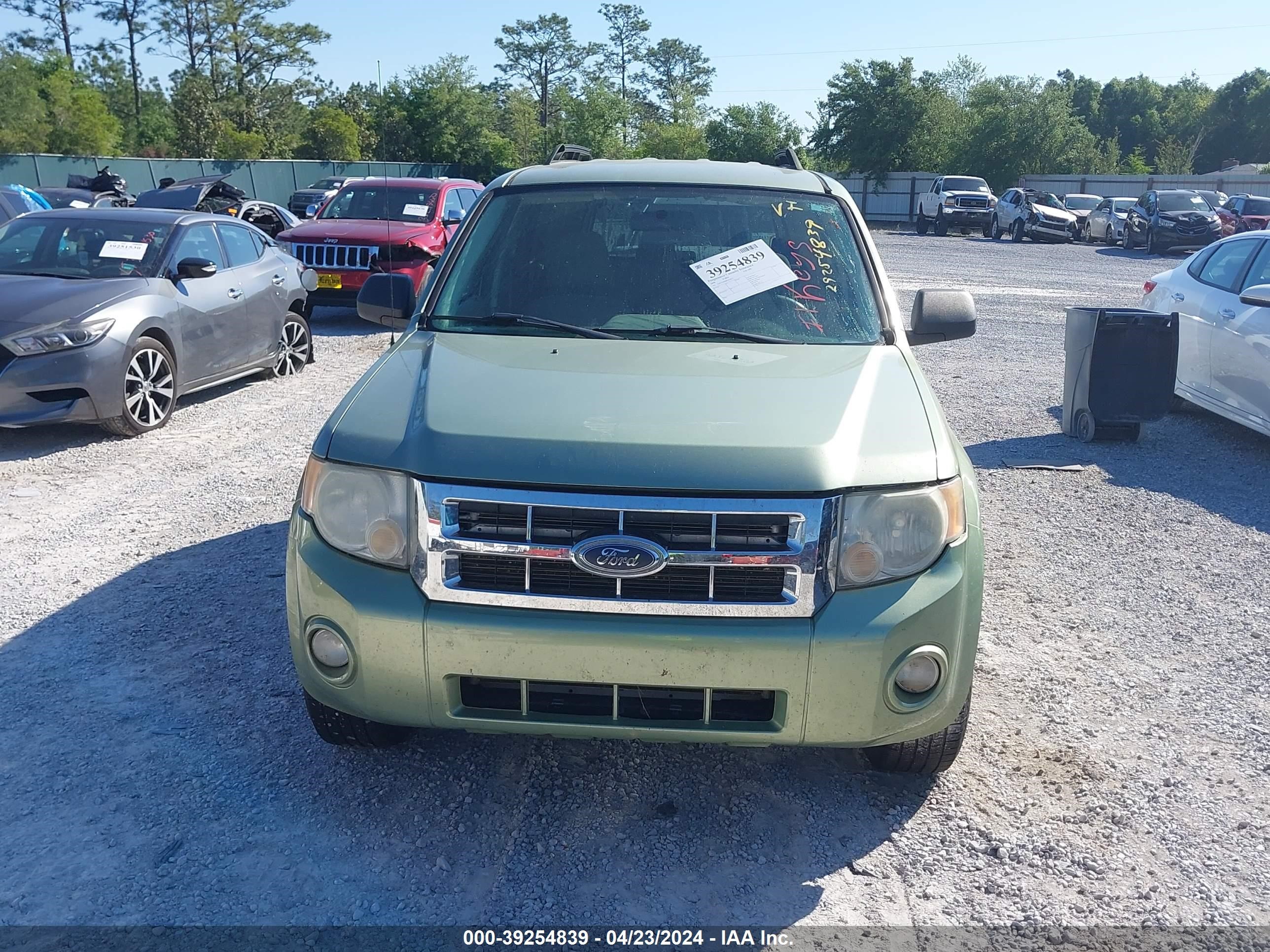 Photo 11 VIN: 1FMCU49H88KA29632 - FORD ESCAPE HEV 