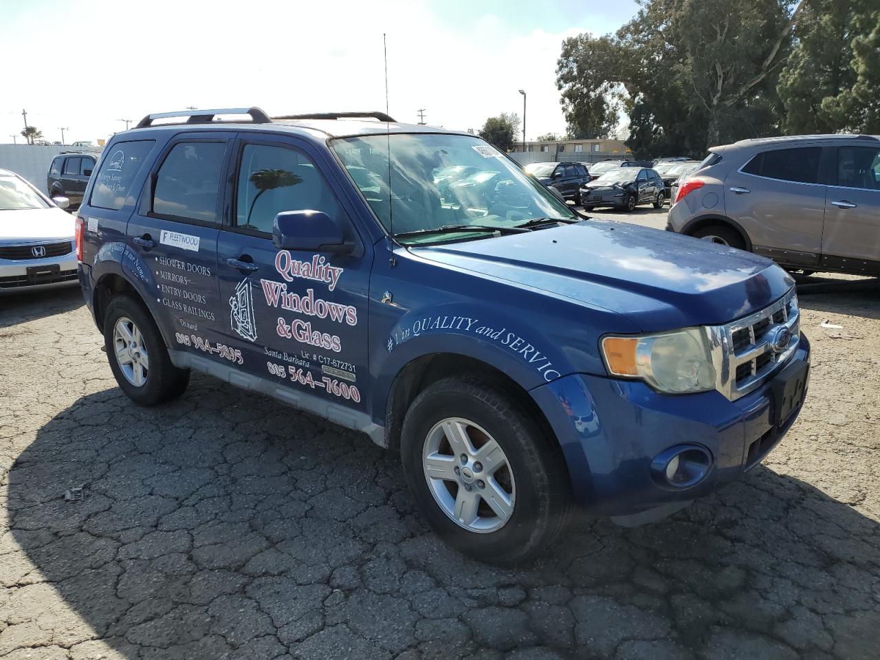 Photo 3 VIN: 1FMCU49H88KB49141 - FORD ESCAPE 