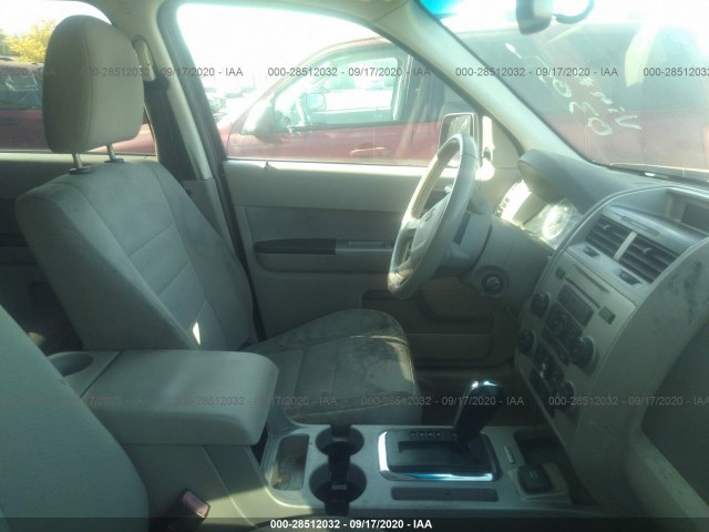 Photo 4 VIN: 1FMCU4K30CKB20305 - FORD ESCAPE 