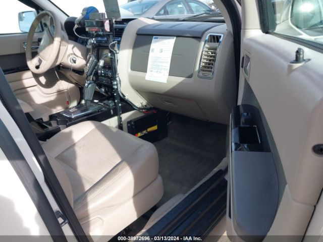 Photo 4 VIN: 1FMCU4K36AKT61621 - FORD ESCAPE HYBRID 