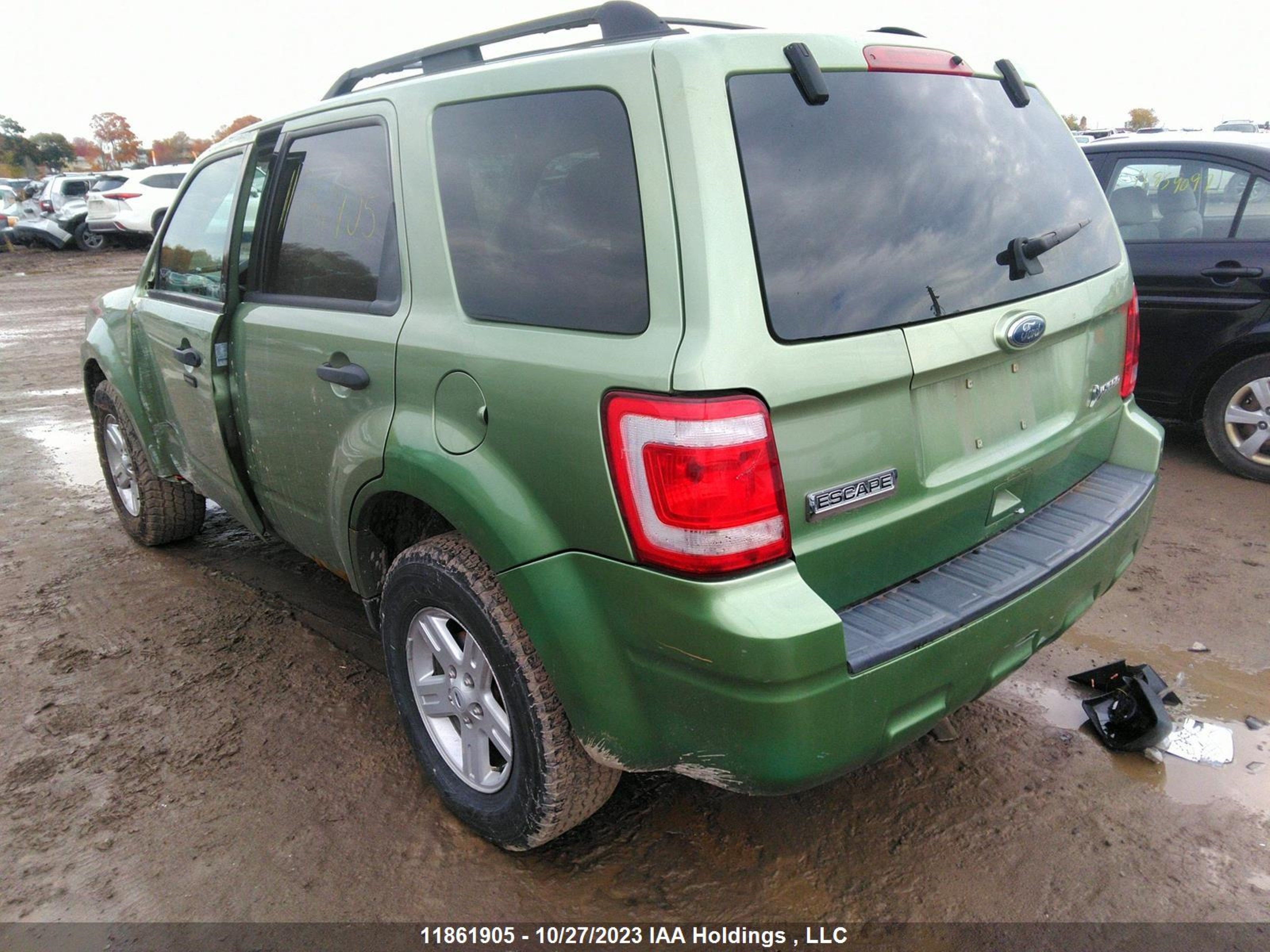 Photo 2 VIN: 1FMCU4K38AKA29005 - FORD ESCAPE 