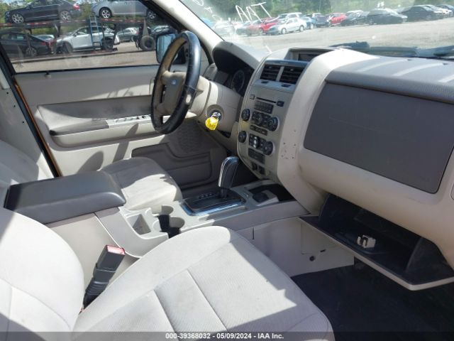 Photo 4 VIN: 1FMCU4K38CKB14042 - FORD ESCAPE HYBRID 