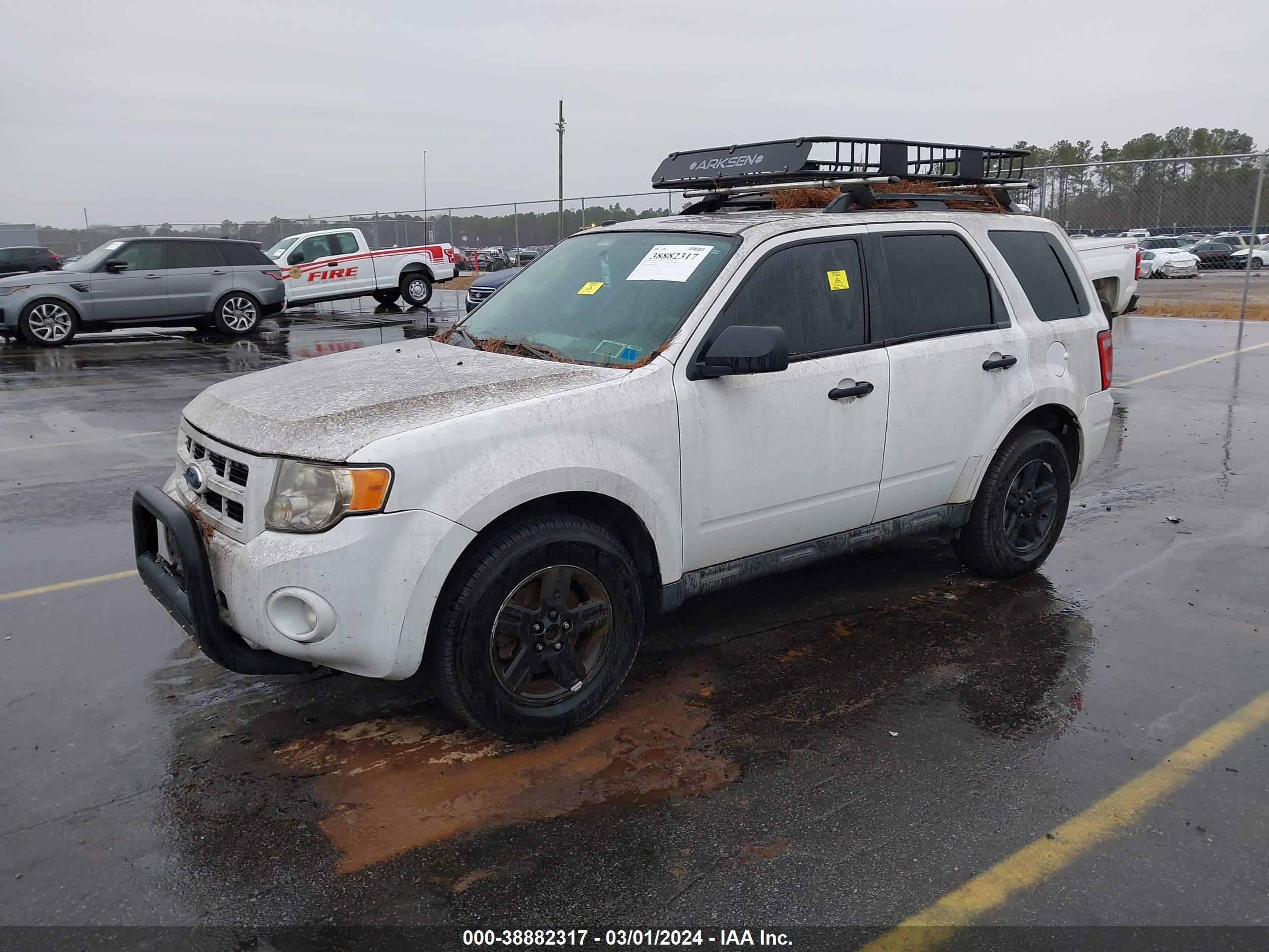 Photo 1 VIN: 1FMCU59309KA25201 - FORD ESCAPE 