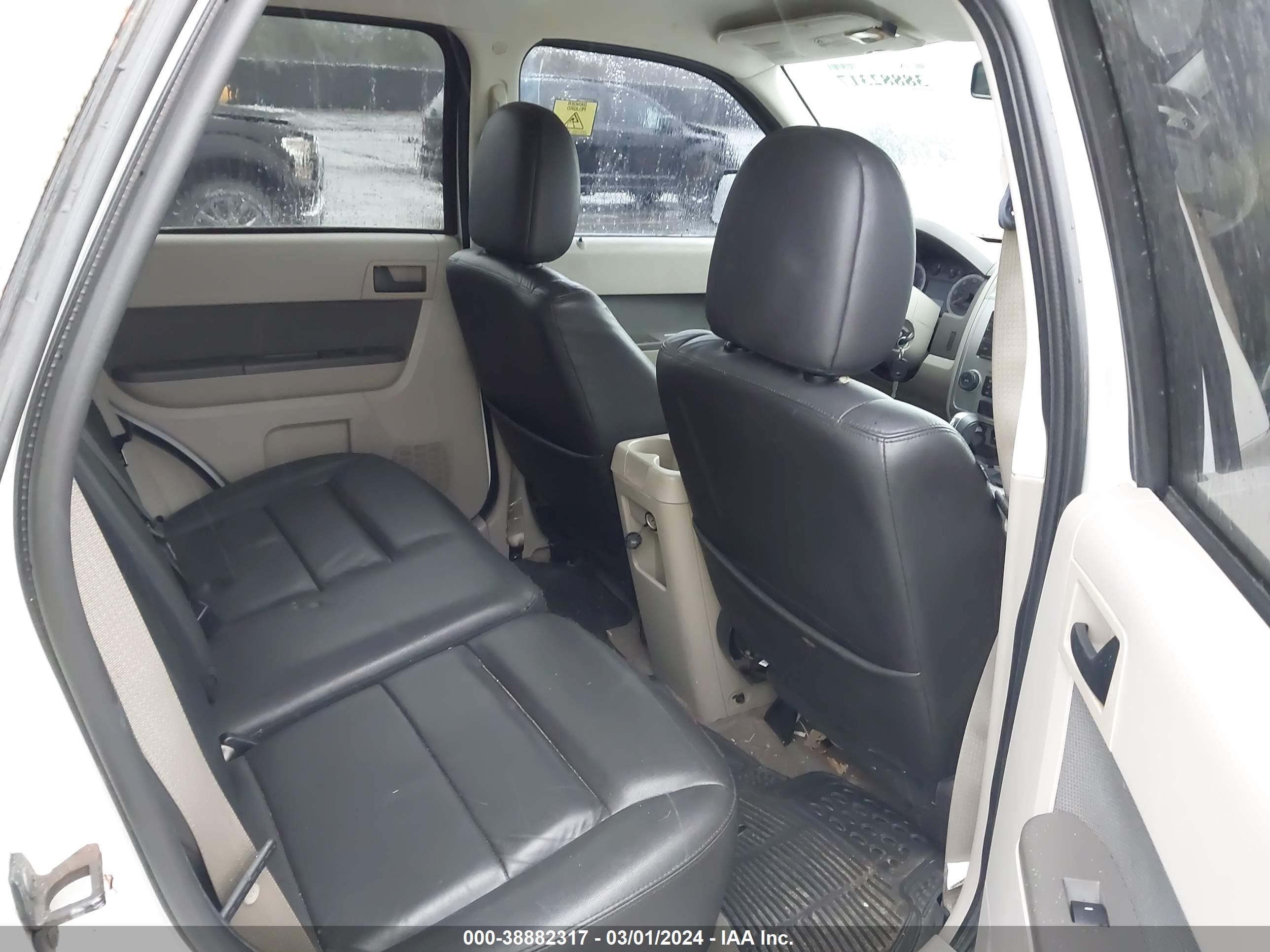 Photo 7 VIN: 1FMCU59309KA25201 - FORD ESCAPE 