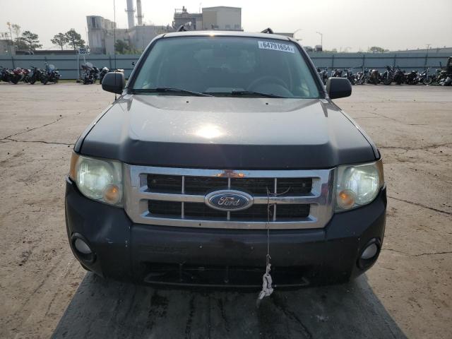 Photo 4 VIN: 1FMCU59H08KA80063 - FORD ESCAPE 