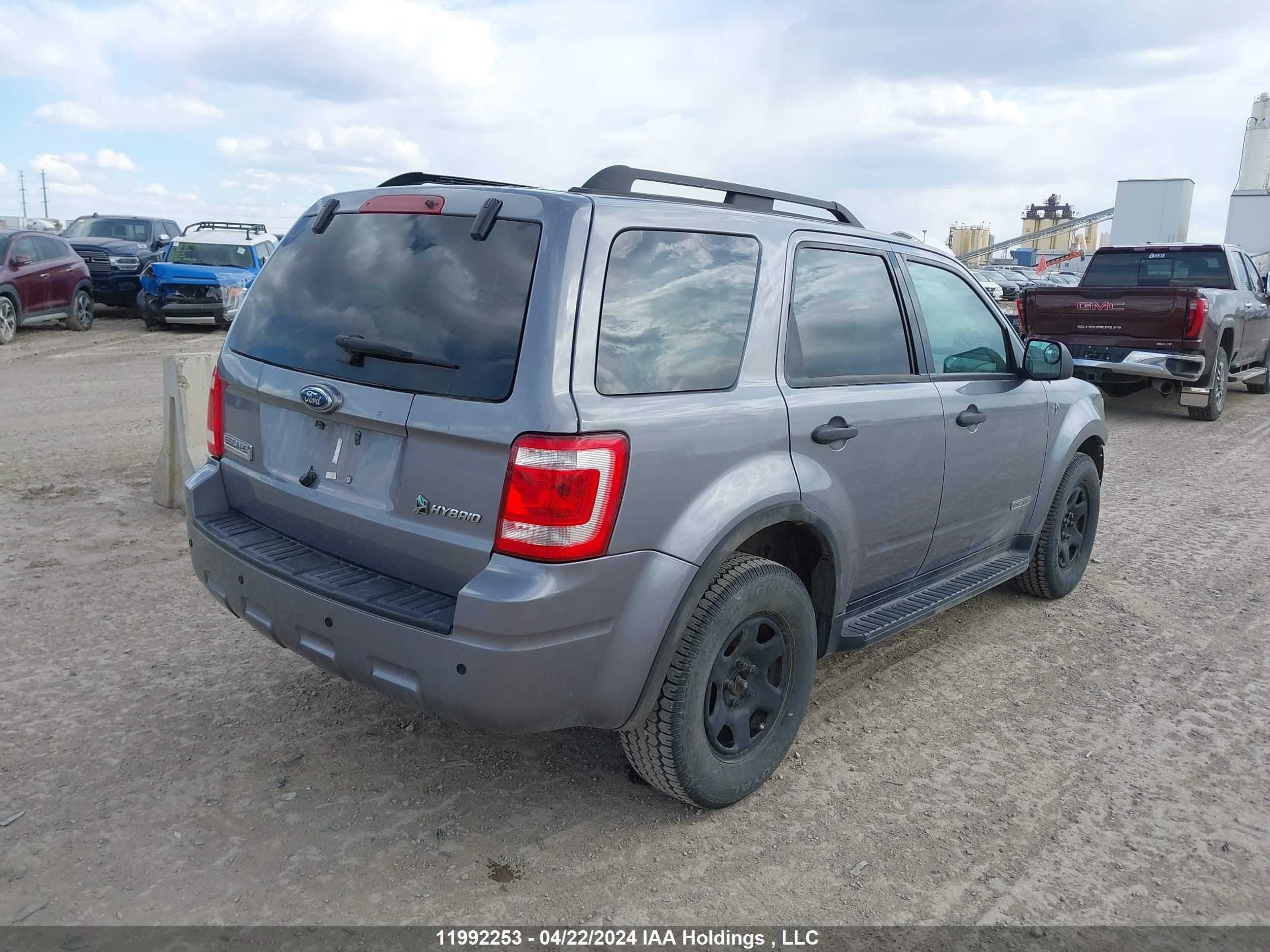 Photo 3 VIN: 1FMCU59H48KB45125 - FORD ESCAPE 